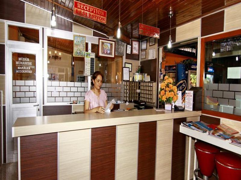 Hotell Kleopatra Bebek 2*